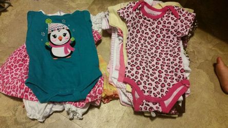 0-3 clothing (23 pieces)