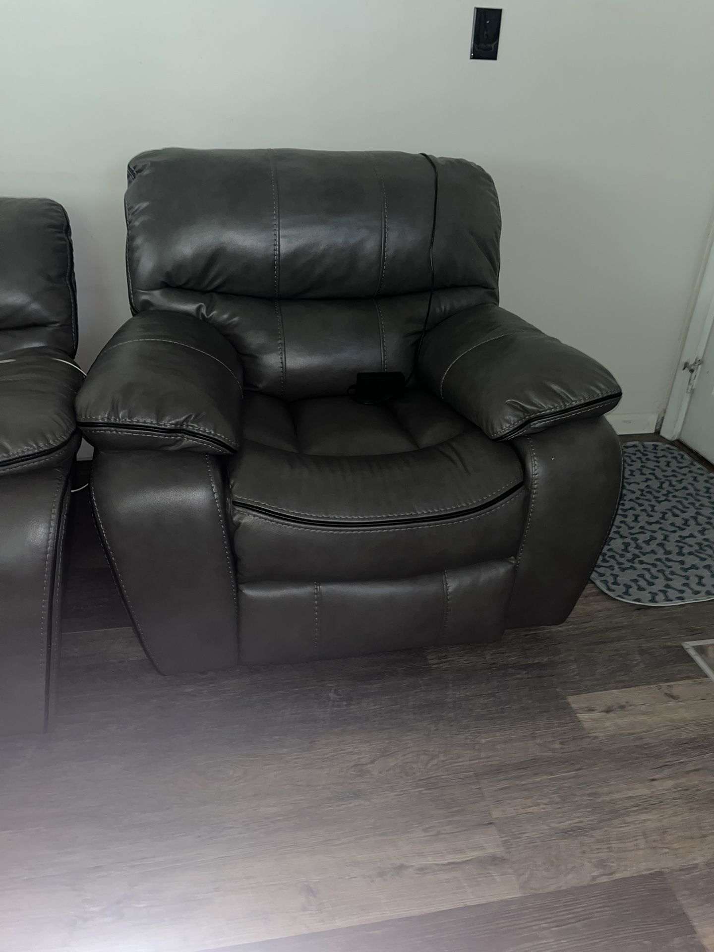 Grey Couch/recliner