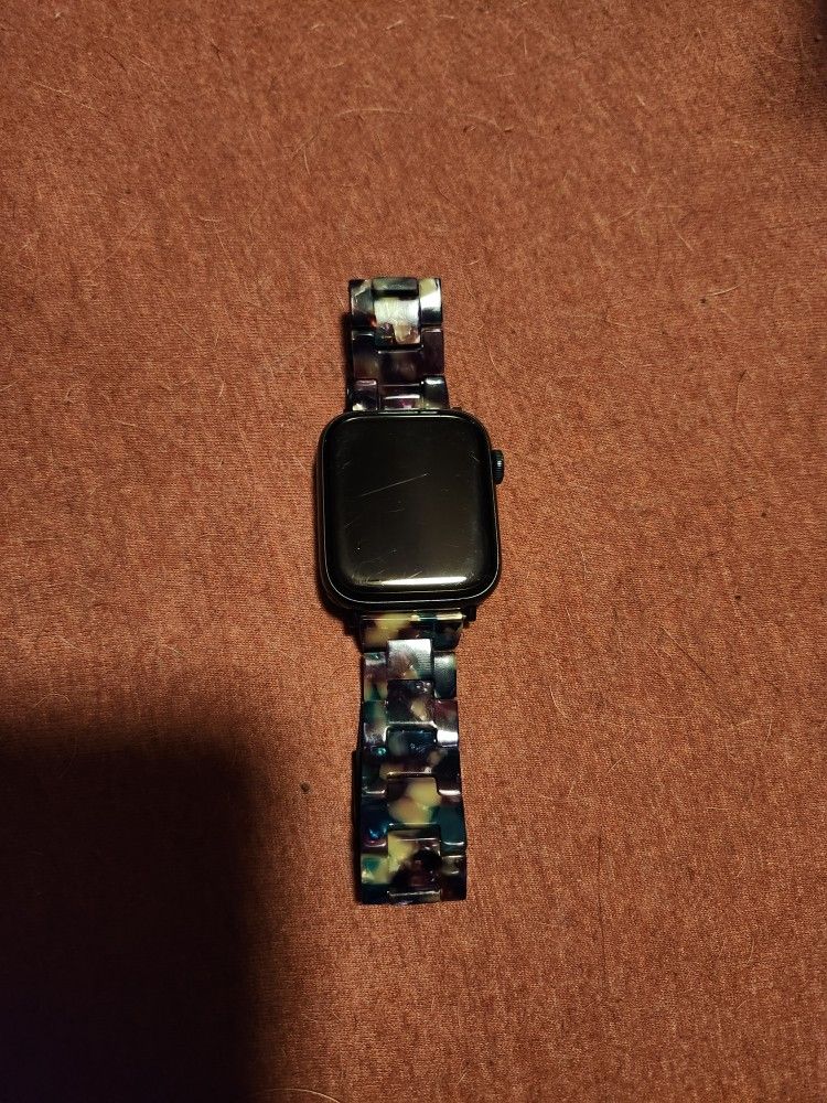 Apple Watch SE 2nd Generation (2022)