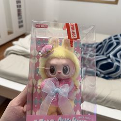 Labubu “Let’s Checkmate”