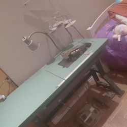 Overlap sewing machine