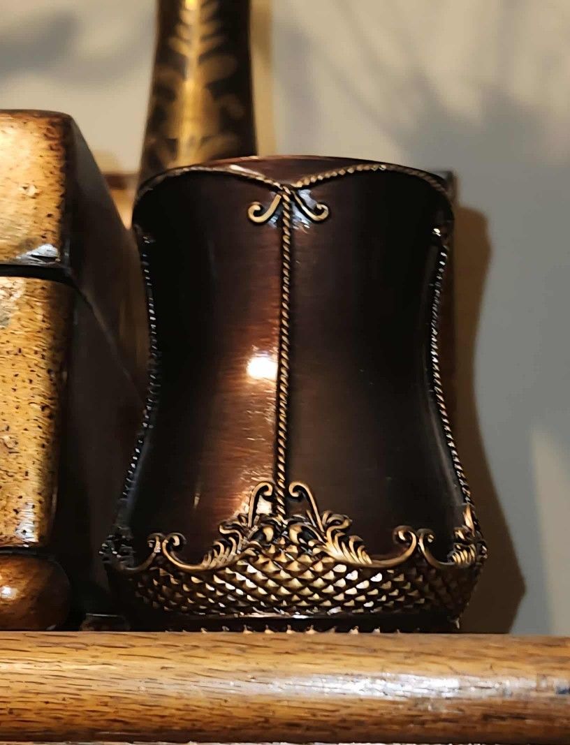 VINTAGE ORNATE GOLD BRONZE VICTORIAN FLORAL FLOWER VASE STORAGE CUP TABLE DECOR