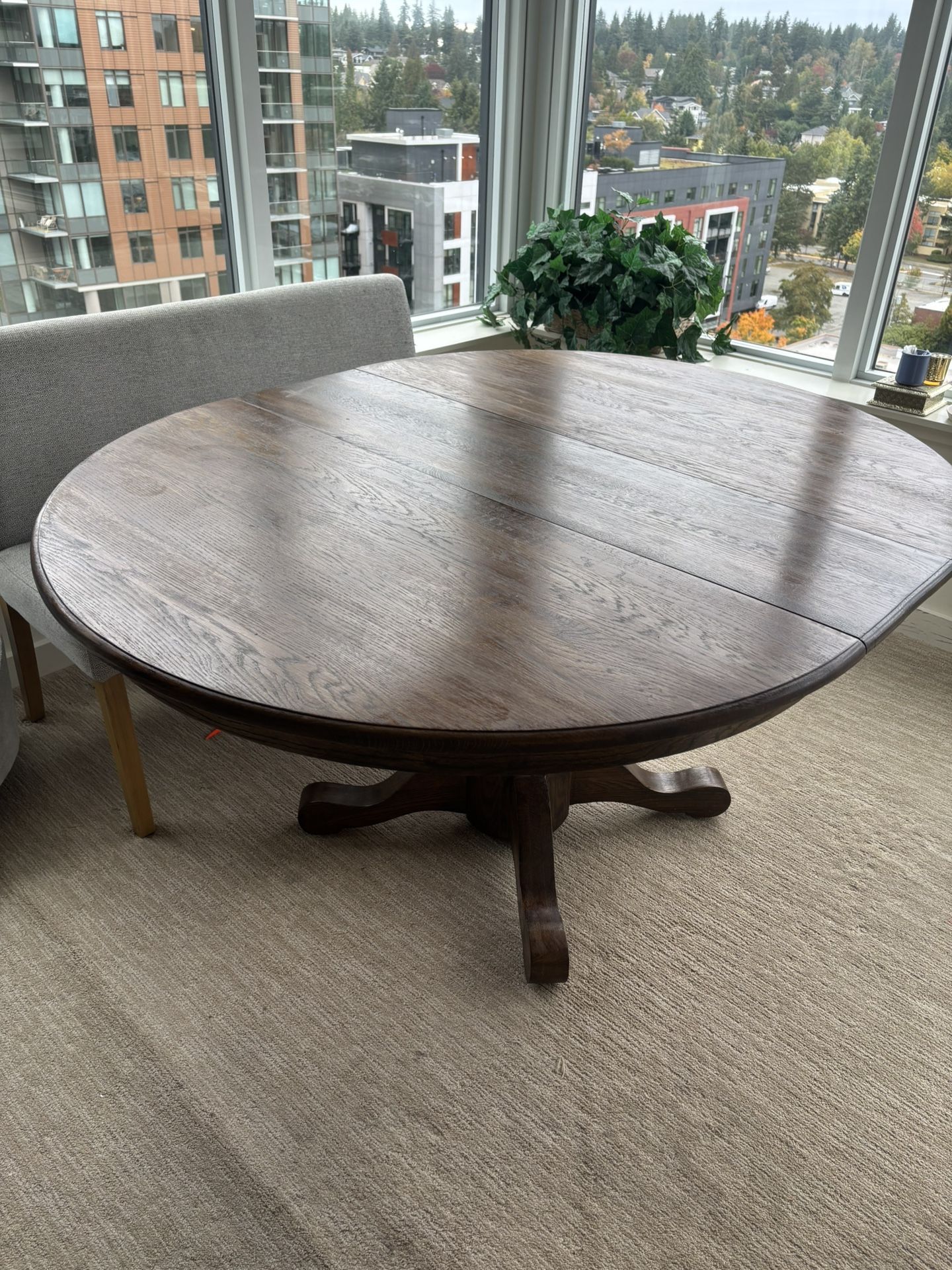 Extendable Dining Table