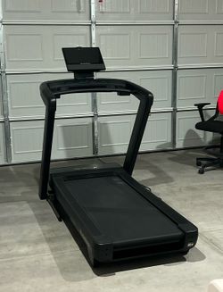 NordicTrack Commercial 1750 Treadmill