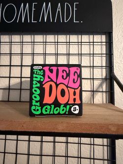 Pink groovy glob needoh