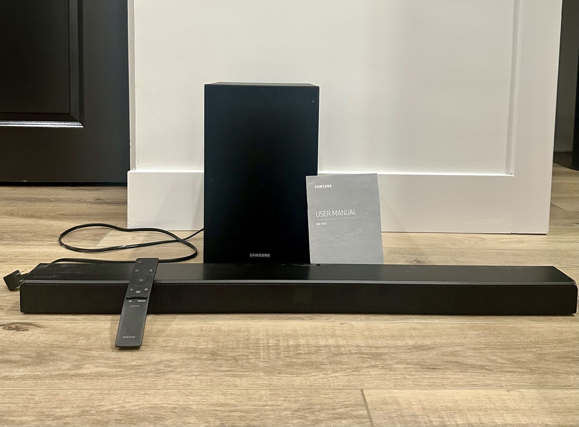 Samsung - 2.1-Channel Soundbar with Wireless Subwoofer