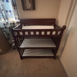 Changing Table w/Changing Pad