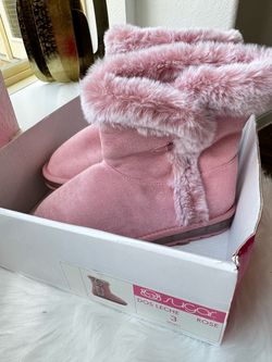 NEW  Girls Winter Boots Size 3 - Pink