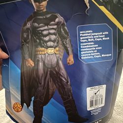 Batman Small Costume 4-6