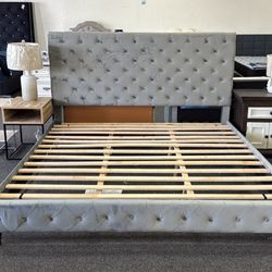King Platform Bed Frame ✅ Financing Available - Bad or No Credit Accepted ✅ 
