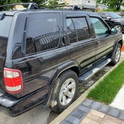 2002 Nissan Pathfinder