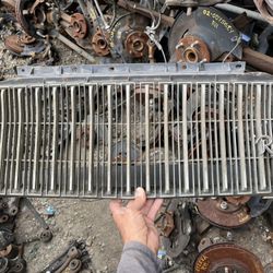 Regal Grille 81- 83 