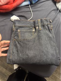 32 by 32 charcoal 501’s