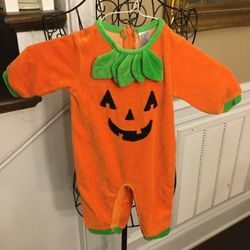 Children’s Place Baby SZ 3-6 MOS PUMPKIN Plush One Piece Costume Halloween