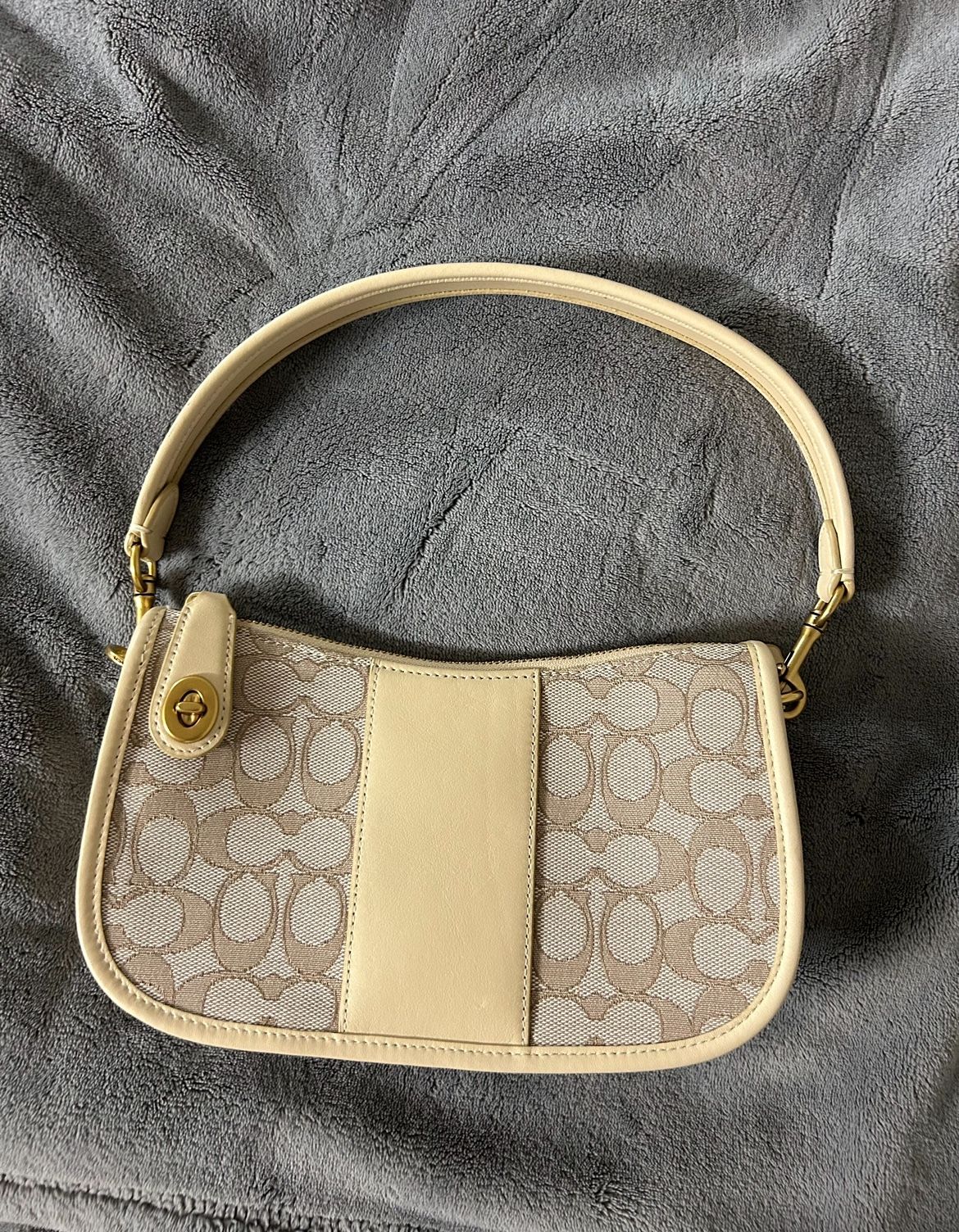 Coach Swinger Bag