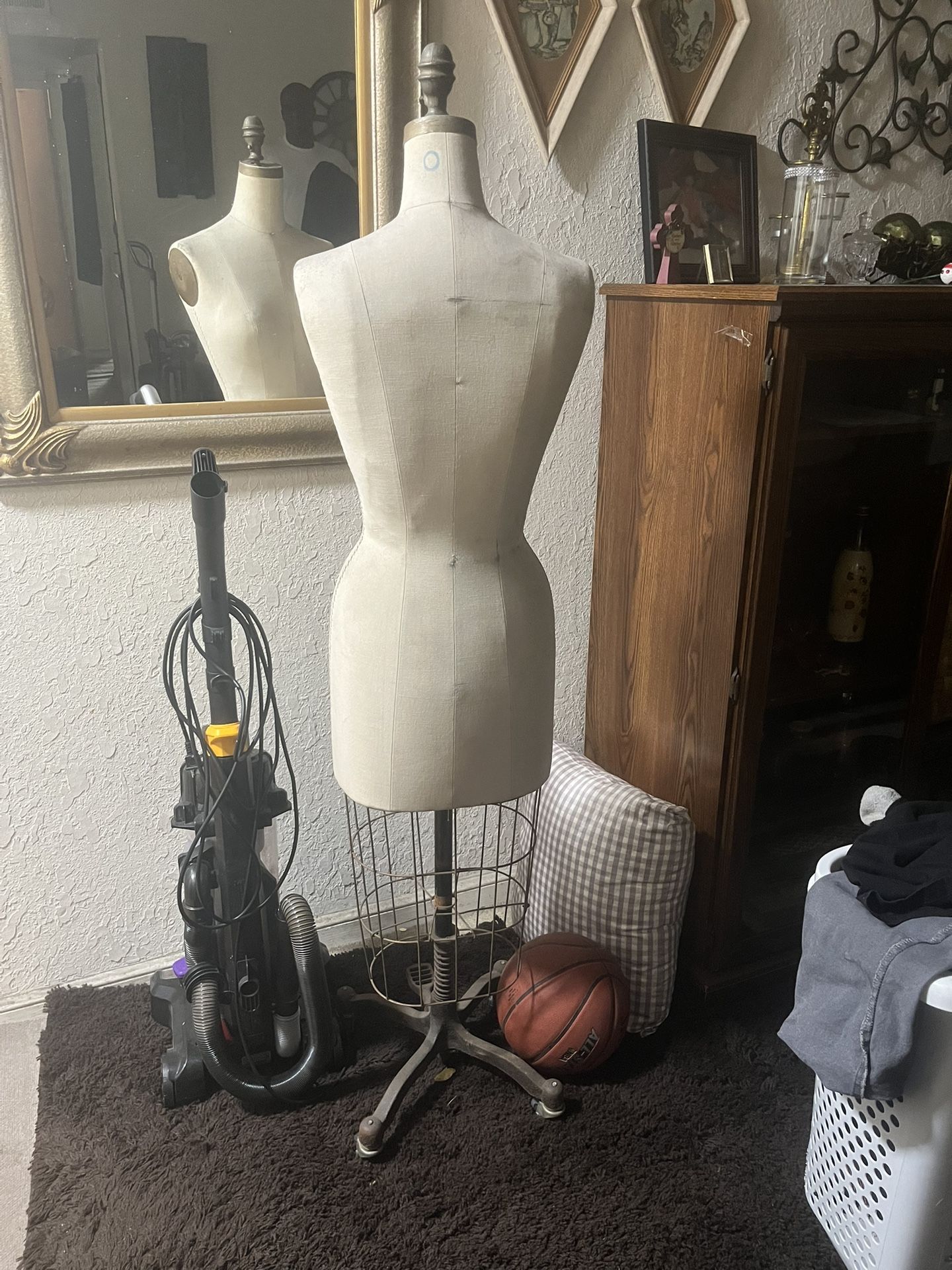 Vintage Manican