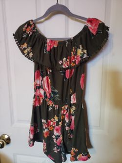 Women's Derek Heart Romper Size S