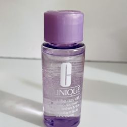 Clinique Take The Day Off Makeup Remover For Lids Lashes & Lips 1.7 FL OZ. Comes from a smoke free environment.  