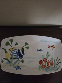 18x11 Stoneware Platter with fish deco, new giftable $10.00