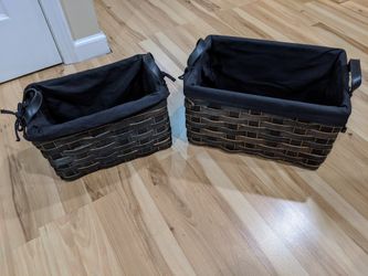 Black baskets