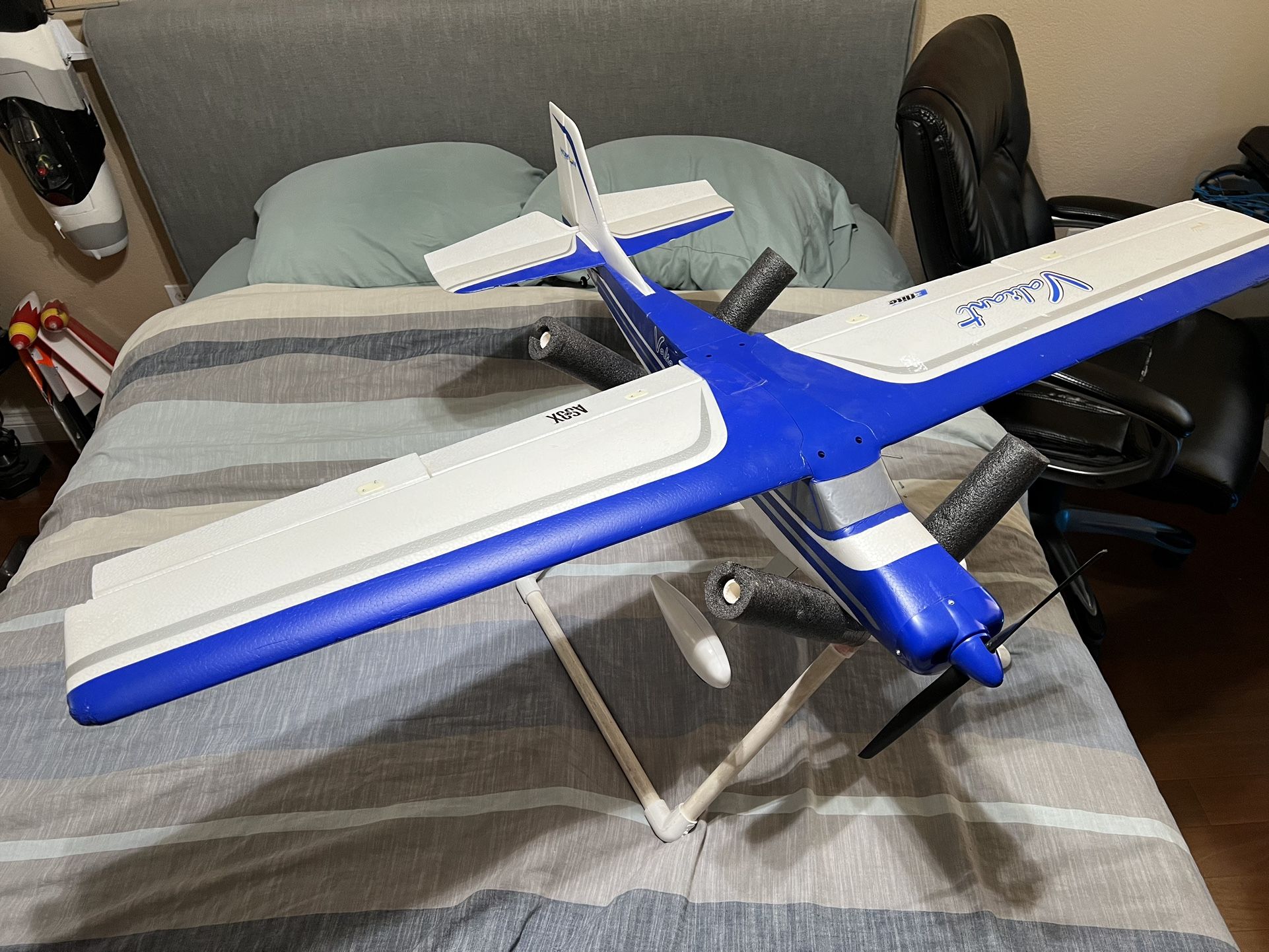 E-flite Valiant 1.3m Rc Plane Airplane
