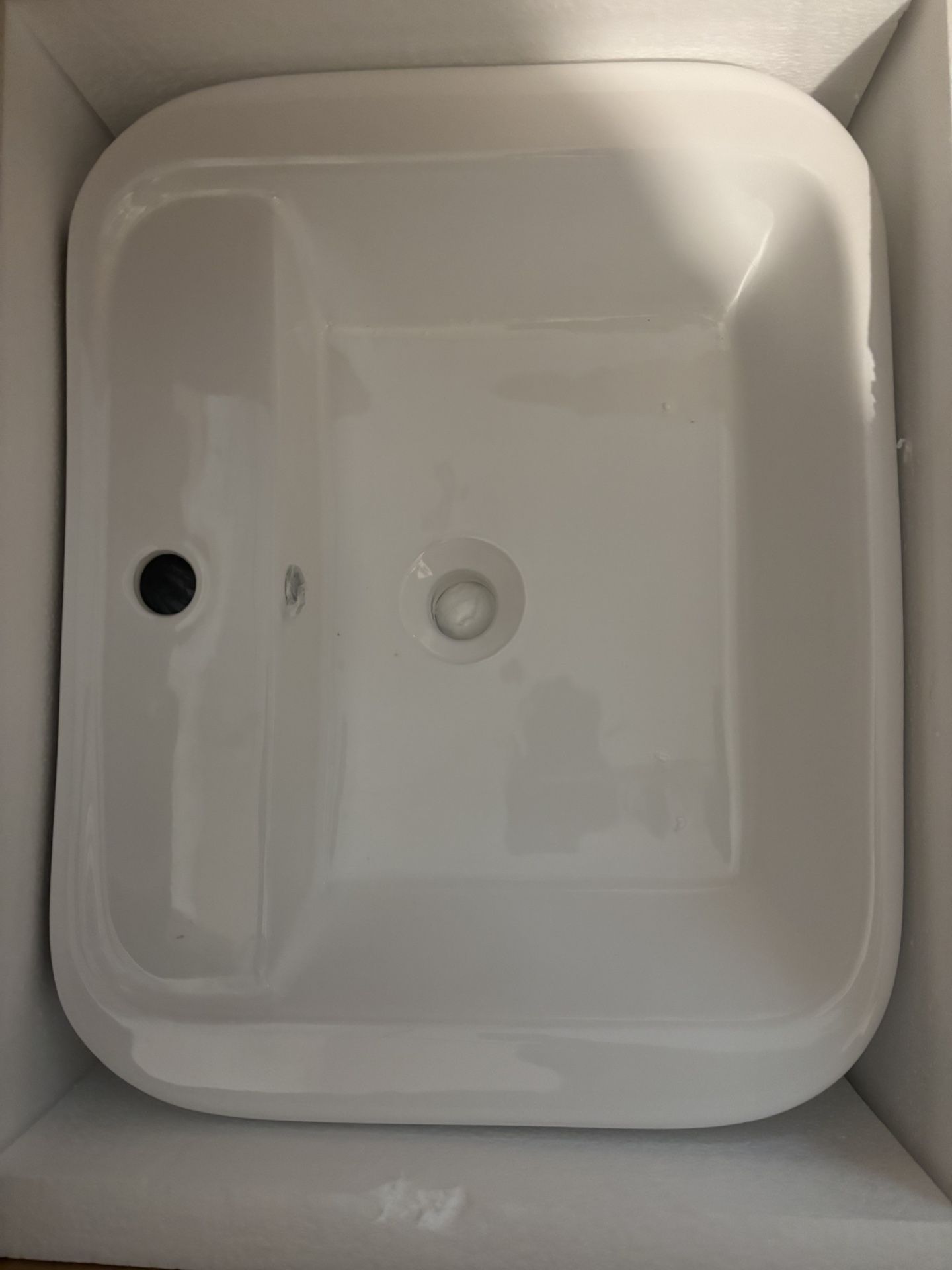 Bathroom Sink 69/58