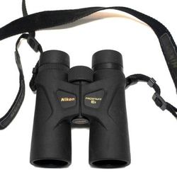 Nikon Prostaff-3S Binoculars