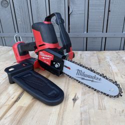 Milwaukee M18 FUEL 18V Lithium-Ion Brushless Battery 8 in. HATCHET Pruning Saw (Tool-Only