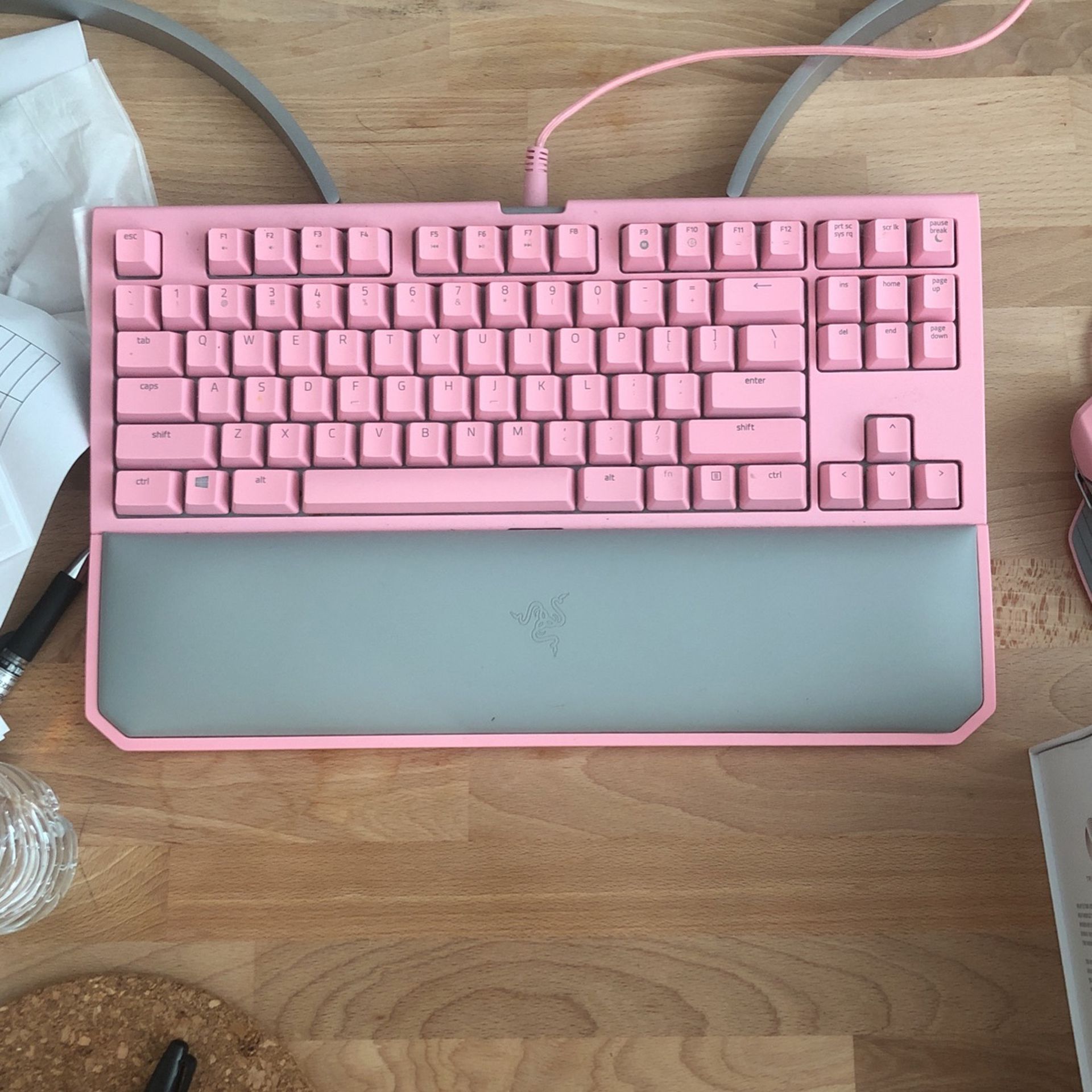 Razer black widow keyboard pink quartz