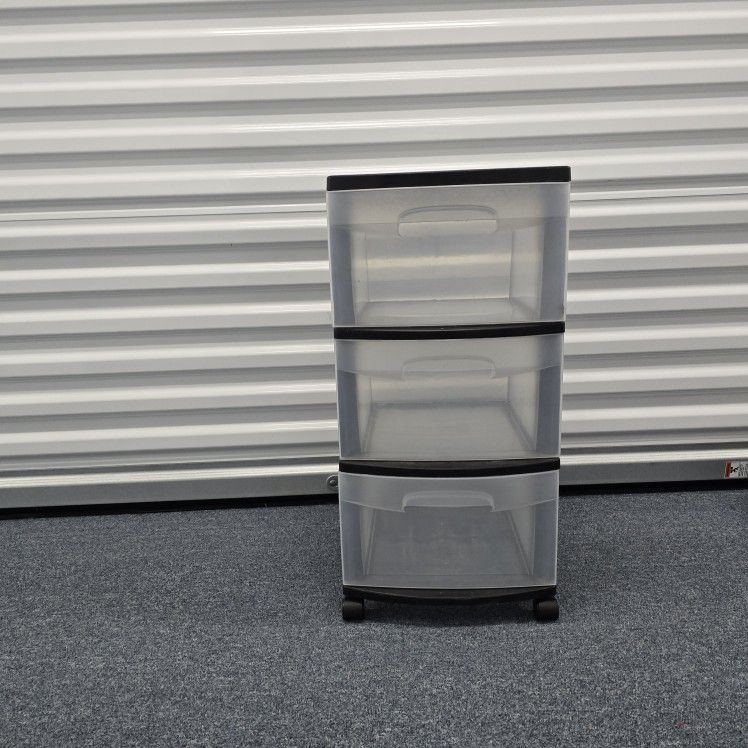 Sterilite Plastic Home Storage Boxes With Wheeles