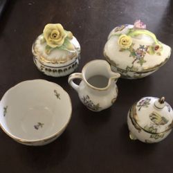 Herend Hungary hand painted porcelain 1950’s queen victoria pattern