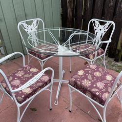 Metal Patio Furniture (Table 36”D X 30”H) In Excellent Condition With Removable Cushions (for Outdoor) $100 Firm On Price