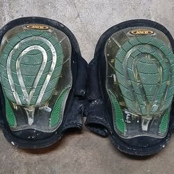 Awp Knee Pads