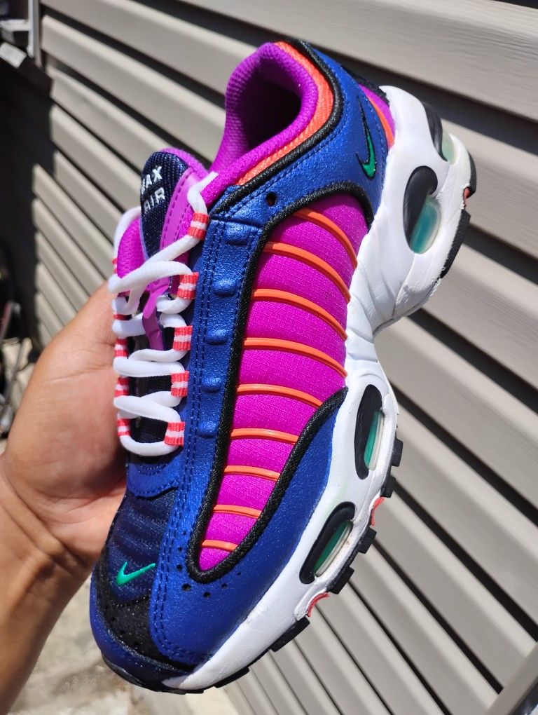 AIRMAX THAILAND SIZE 5.5 Y