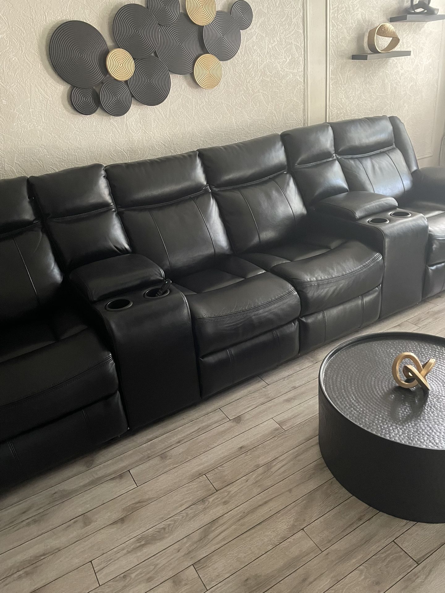 Large Leather Couch Black 2  Power Recliners On Each End With Storage And Cup Holders 