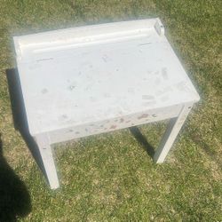 Melissa & Doug desk White + Chair