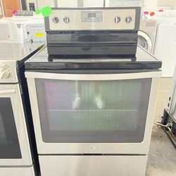 Whirlpool Stove & Refrigerator 33”  Side By Side 