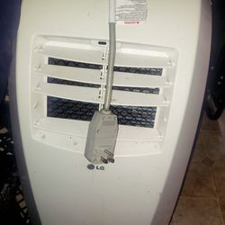 LG LP1014WNR Portable Air Conditioner And Dehumidifier 