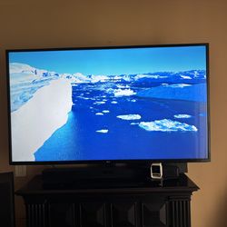 TV w/ Soundbar & Subwoofer