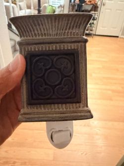 Green Scentsy Warmer