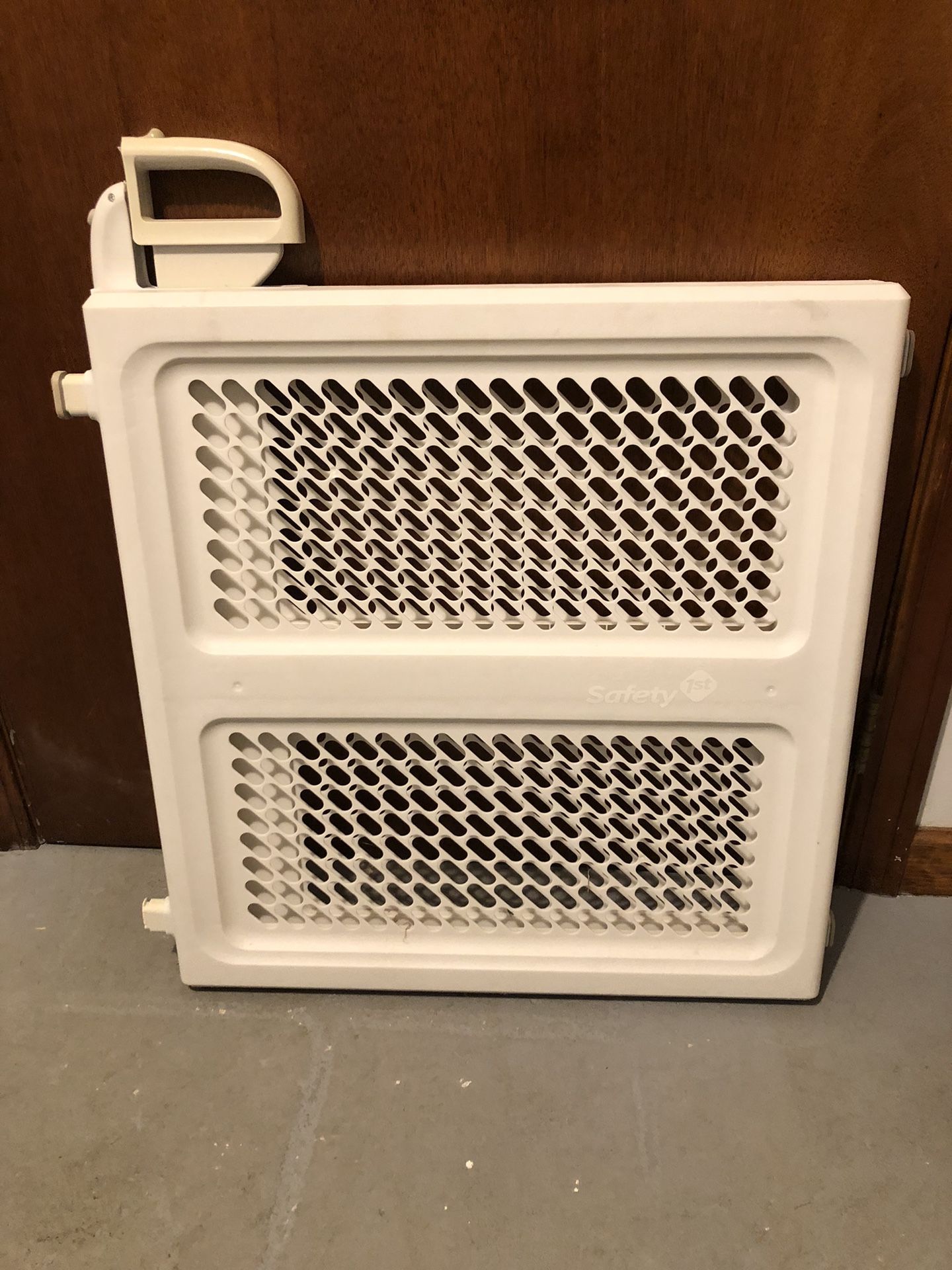 Plastic Adjustable Gate