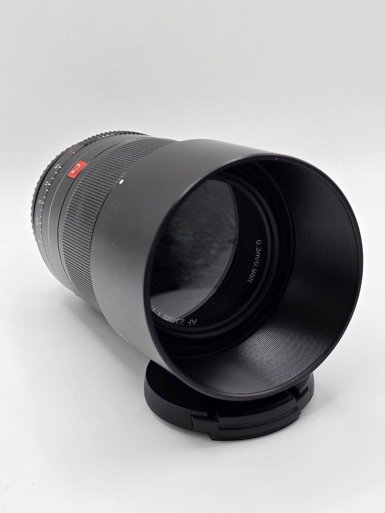 Fujifilm XF- Viltrox AF 23mm f/1.4 Lens – Excellent Condition