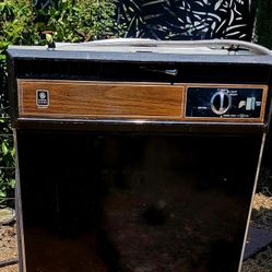 General Electric GE Dishwasher Older Model Good Working Condition 