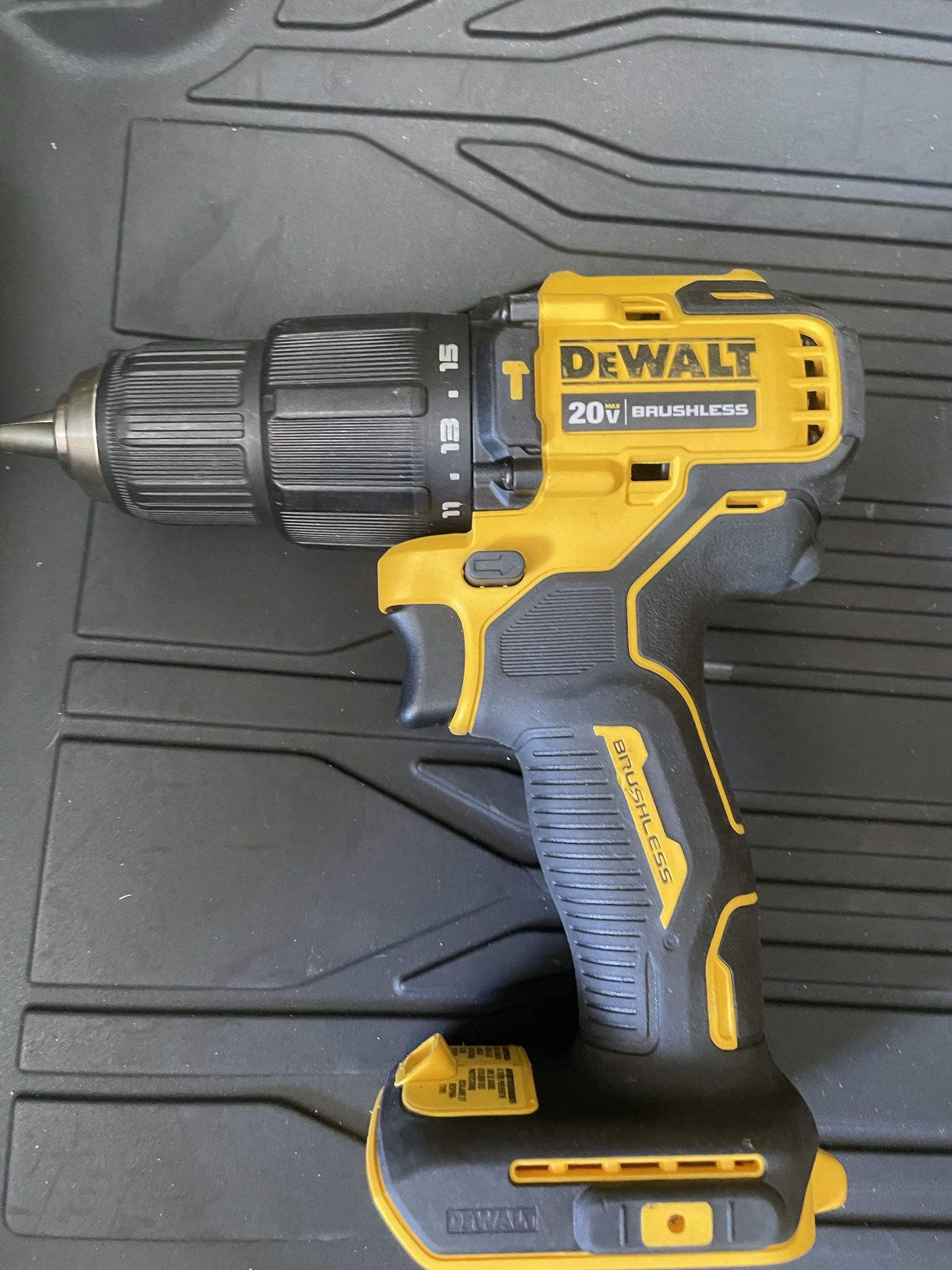DEWALT ATOMIC 20V MAX Cordless Brushless Compact 1/2 in. Hammer Drill (Tool Only)