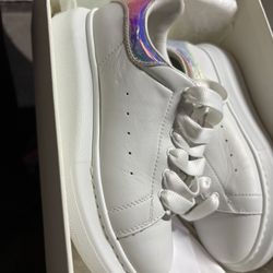 Alexander McQueen Size 32 =size 1 Us Kids 