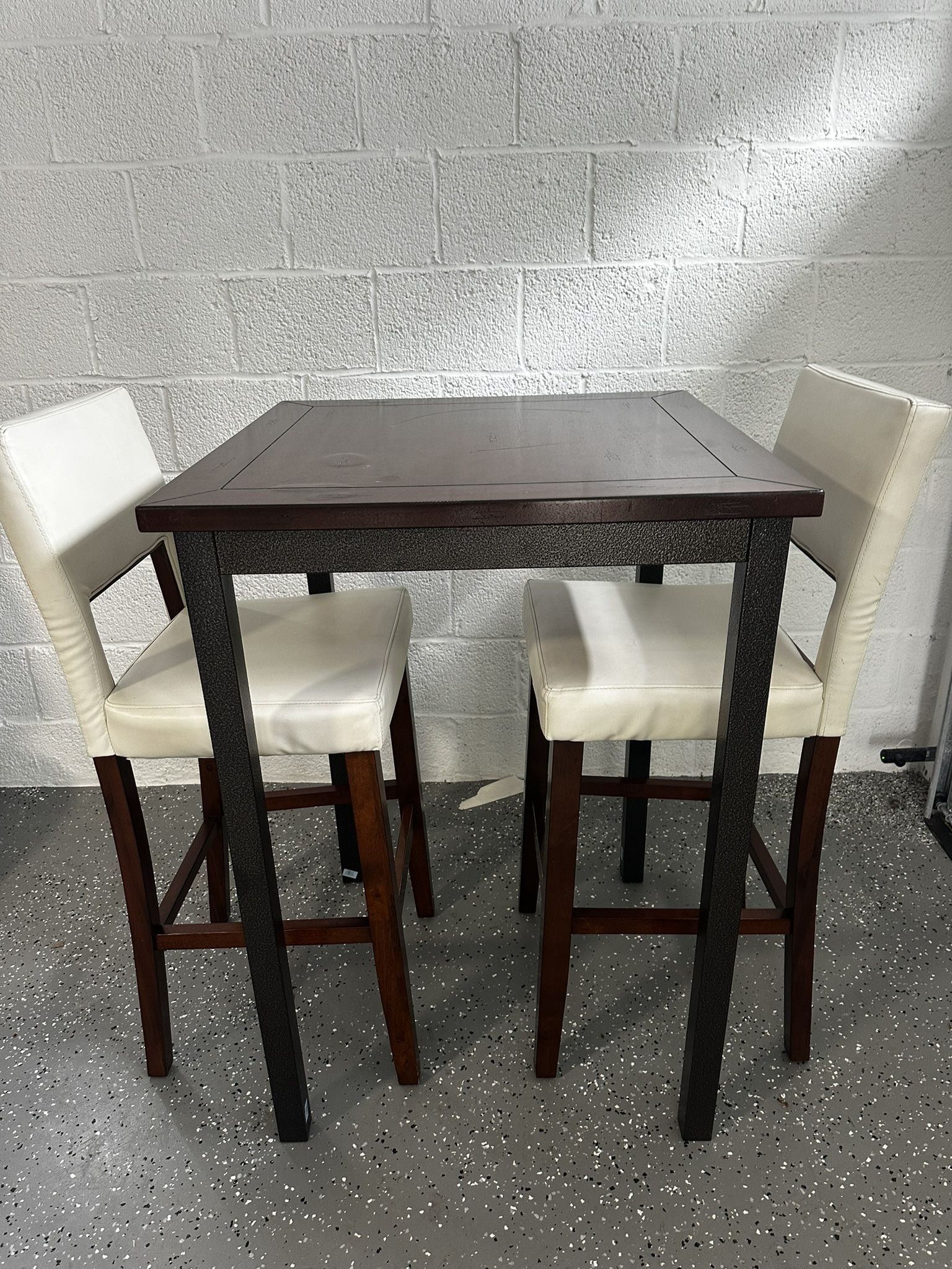 TABLE FOR TWO WITH CHAIRS COOL !!!!