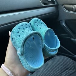 Kid Crocs 