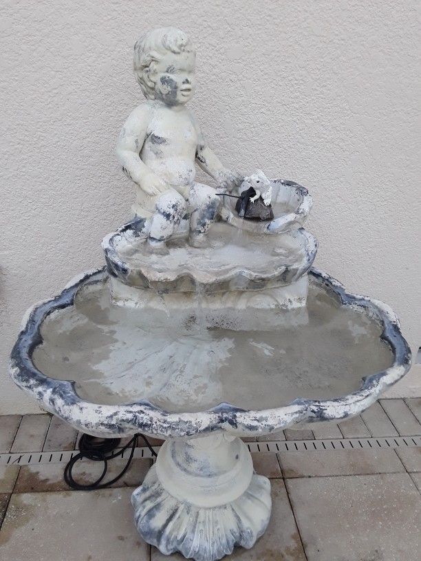 Vintage Concrete 3 Piece Water Fountain In Weeki Wachee Spring Hill