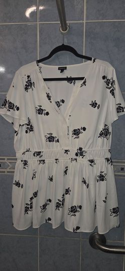 Torrid blouse