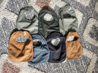 Cloth Bibs With Velcro Closure 